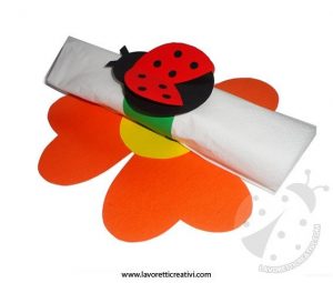 lavoretto-coccinella-portatovagliolo