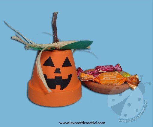 Lavoretto di Halloween &#8211; Zucca di terracotta
