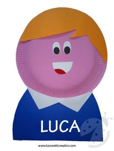 Speciale Accoglienza Scuola: Lavoretti, Decorazioni e Filastrocche 24 Bambino con piatto di carta