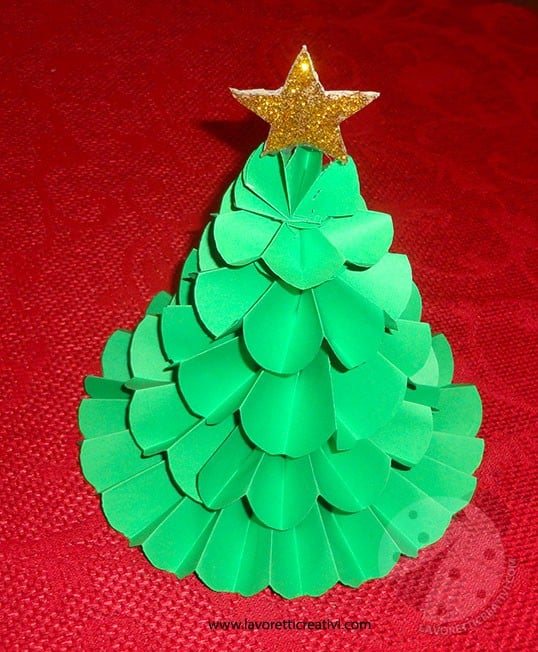 Lavoretti Natale - Albero di Natale con coccarde