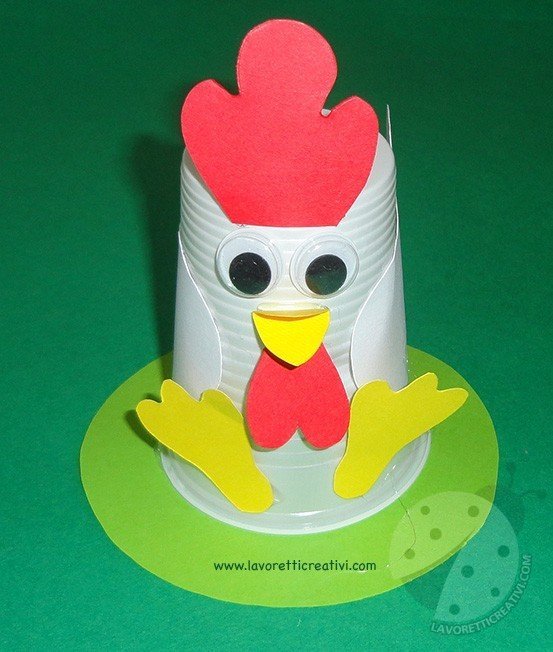 gallina-pasqua-bicchiere-plastica2