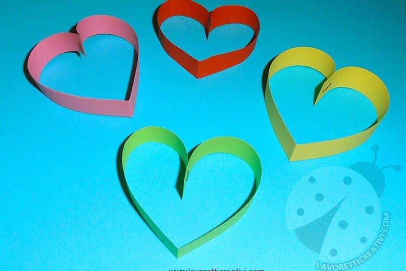Baker Ross FX954 Kit Lavoretti San Valentino - 10 Biglietti A Forma Di Cuore Da Colorare Con Buste Incluse, 5 Disegni Assortiti, Per Bambini
