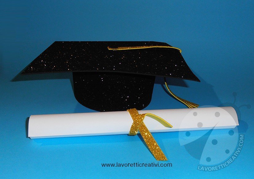 Come creare un Cappello di Laurea con gomma crepla glitter