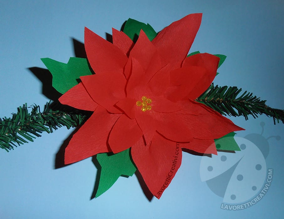 Decorazioni Natalizie Con Carta Crespa.Stella Di Natale Con Carta Crespa Tutorial Lavoretti Creativi