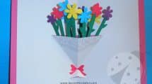 Biglietto pop up con fiori per la Festa della Mamma