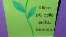 Biglietto pieghevole con fiore per la Festa della Mamma