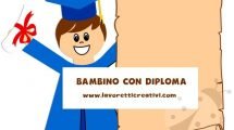 Bambino con diploma pergamena
