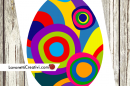 Uovo di Pasqua con cerchi colorati in stile Kandinsky
