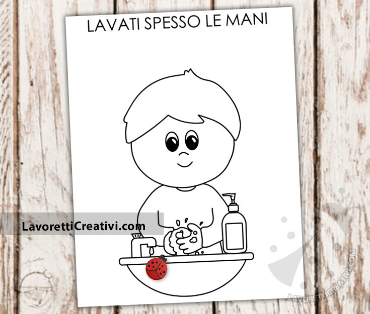 bambino lava le mani