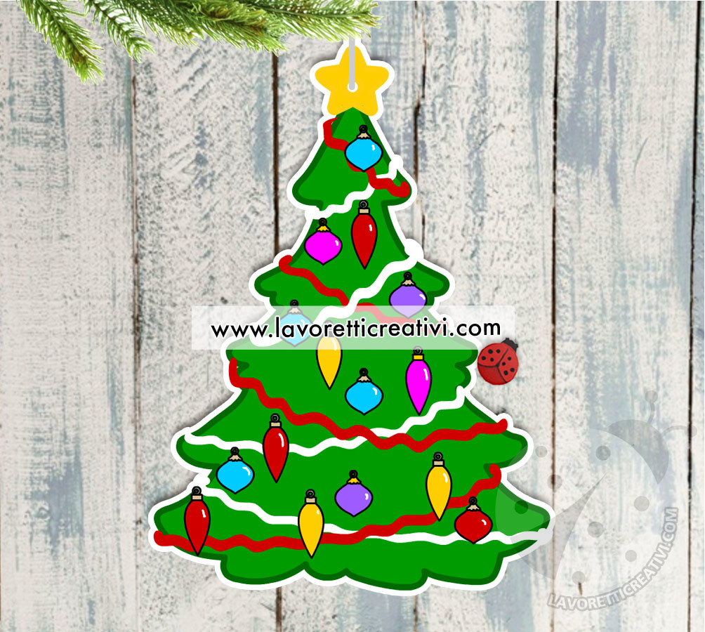 Addobbi natalizi: albero con palline colorate