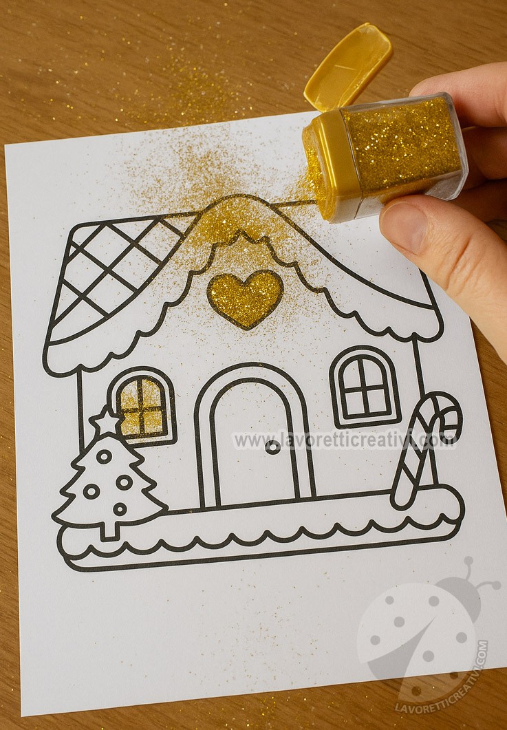 casetta di zenzero con glitter