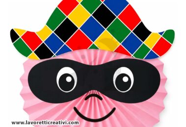 arlecchino con rosone di carta