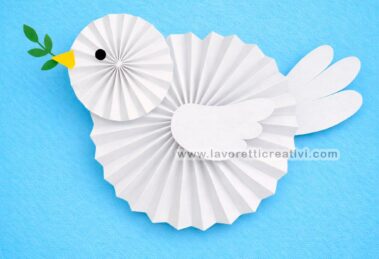 colomba con rosoni di carta 1