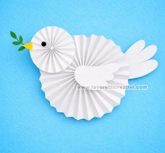colomba con rosoni di carta 1