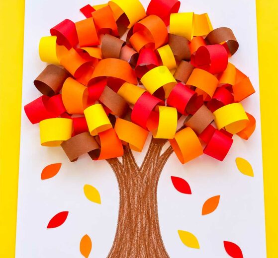 albero in 3d con rotolini di carta